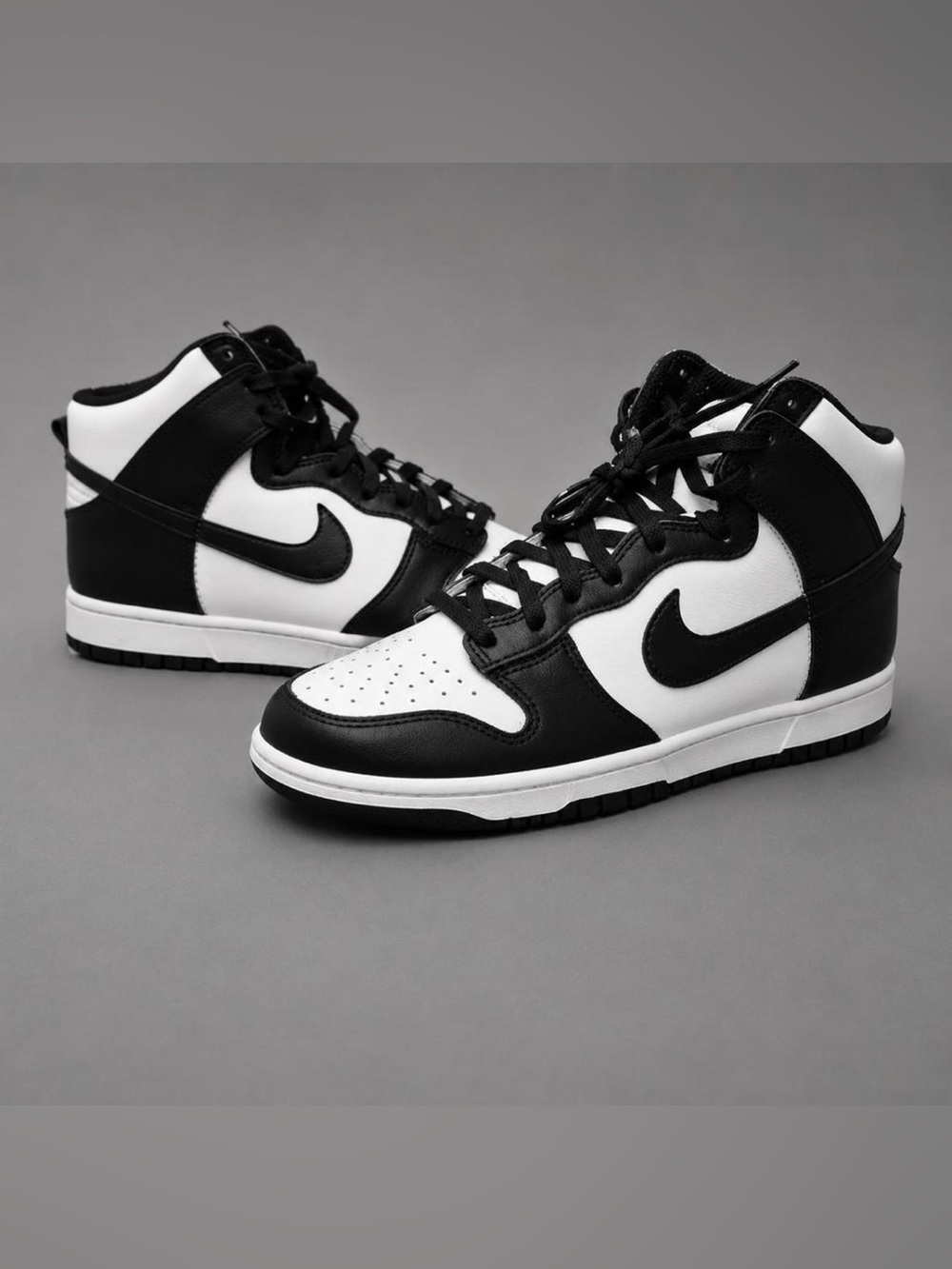 Nike Men’s Dunk Black & White Retro ‘Panda’ High-Top Sneakers